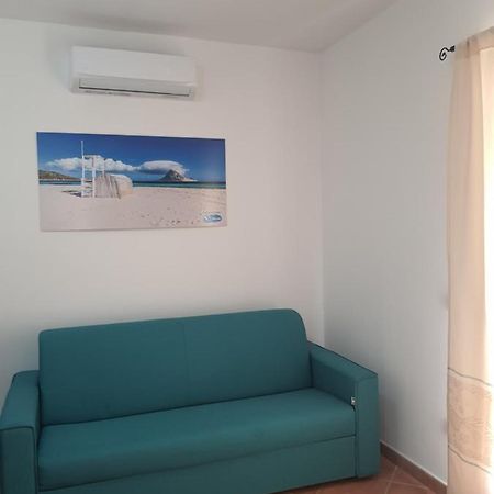 Casa Azzurra Olbia Mare Apartment ภายนอก รูปภาพ