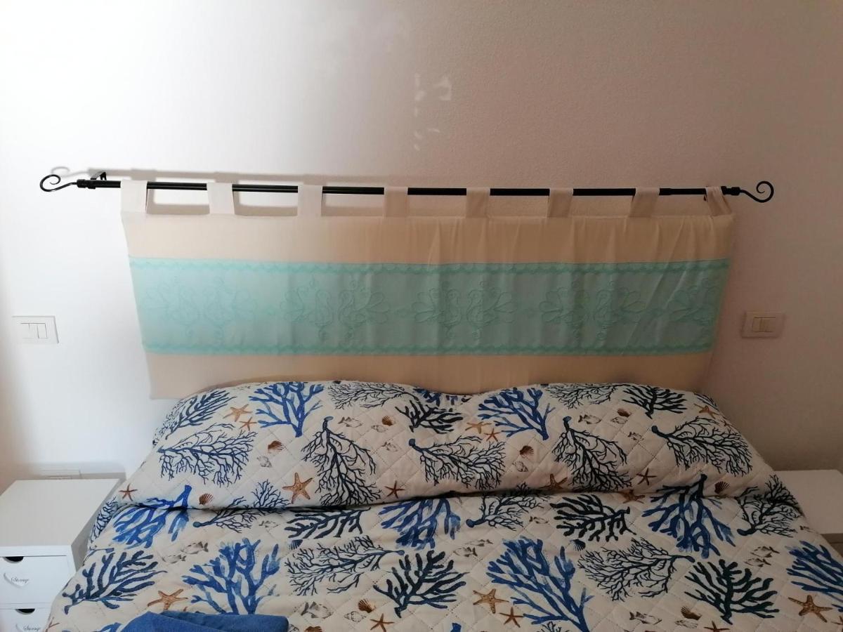 Casa Azzurra Olbia Mare Apartment ภายนอก รูปภาพ