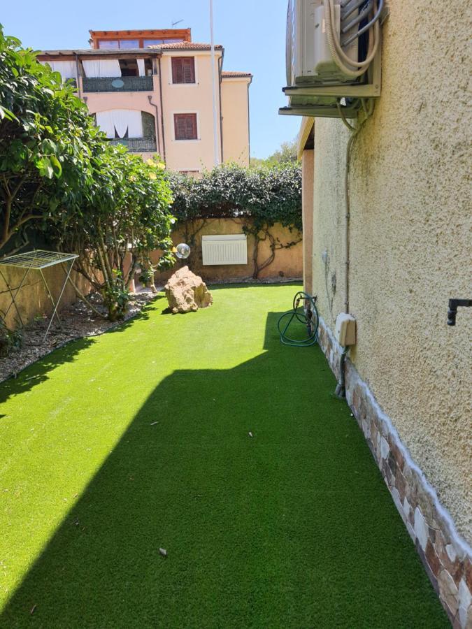 Casa Azzurra Olbia Mare Apartment ภายนอก รูปภาพ